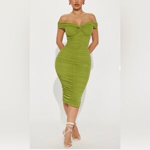 The Tink MIDI  Green Ruched Dress